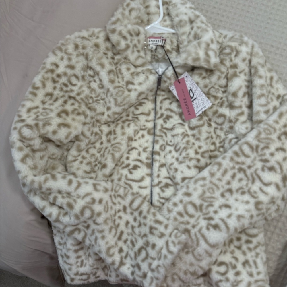 ANDREE BY UNIT Plush Cream Jacket